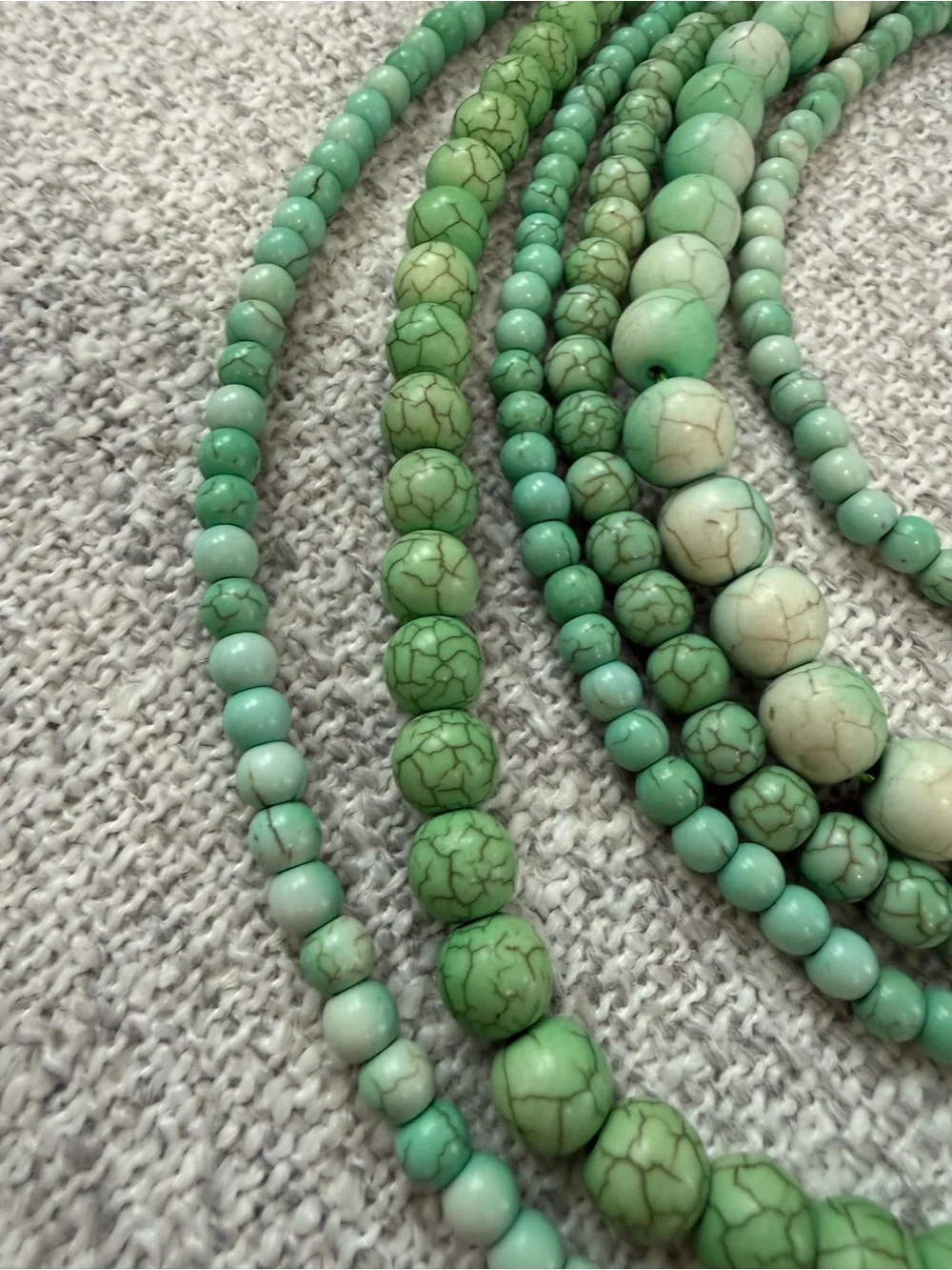 Luxury Vintage Multi-Strand Green Howlite Beaded Necklace